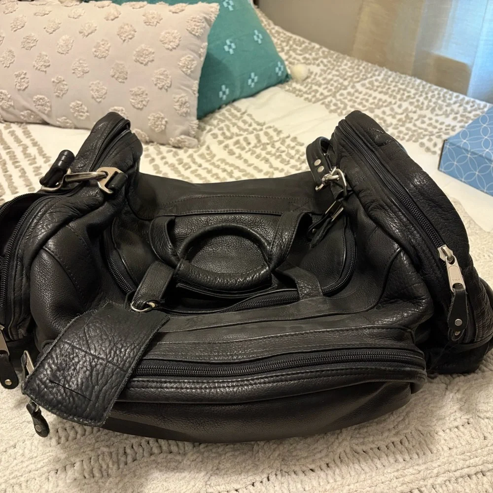 Men's Black Leather Duffel - Picture 1 of 7